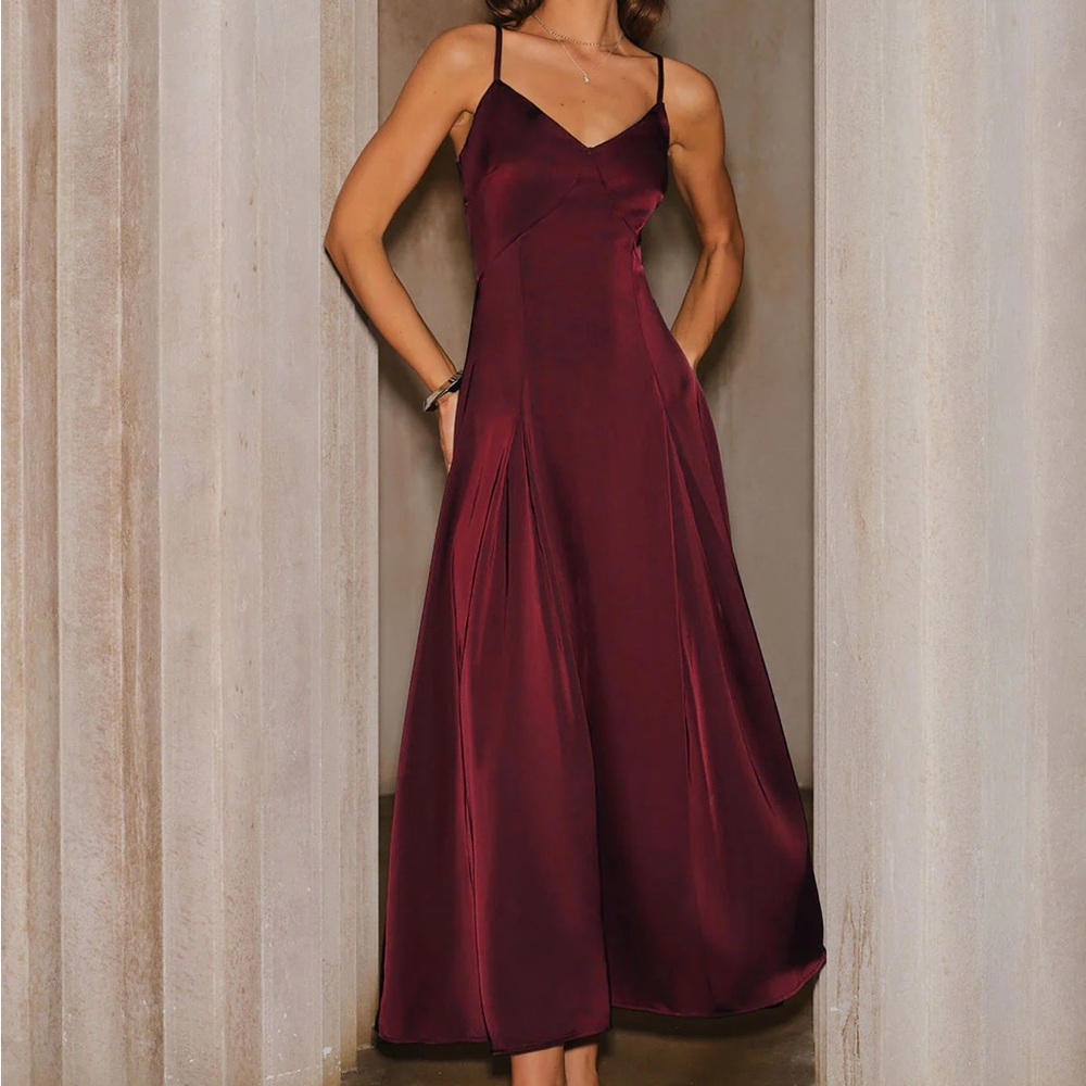 RIHOAS Burgundy Maxi Dress